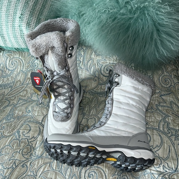 Eddie Bauer tall micro therm 3.0 snow boots size 8 new in box - Picture 1 of 10
